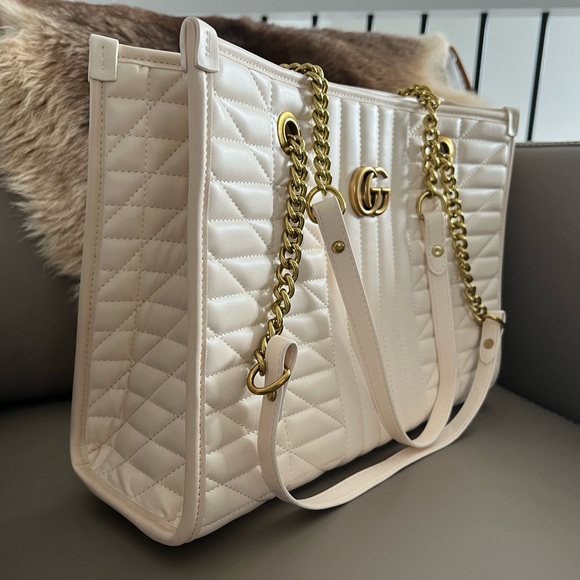 Off-White Quilted Tote with Gold Chain - Picture 2 of 10